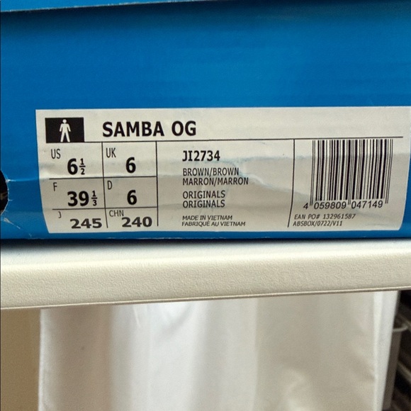 Adidas Leopard Sneakers with Orange-Red Accents - Picture 2 of 5